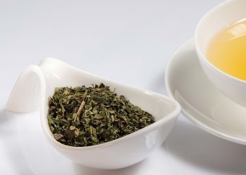 Bio Melissenblätter -geschnitten-